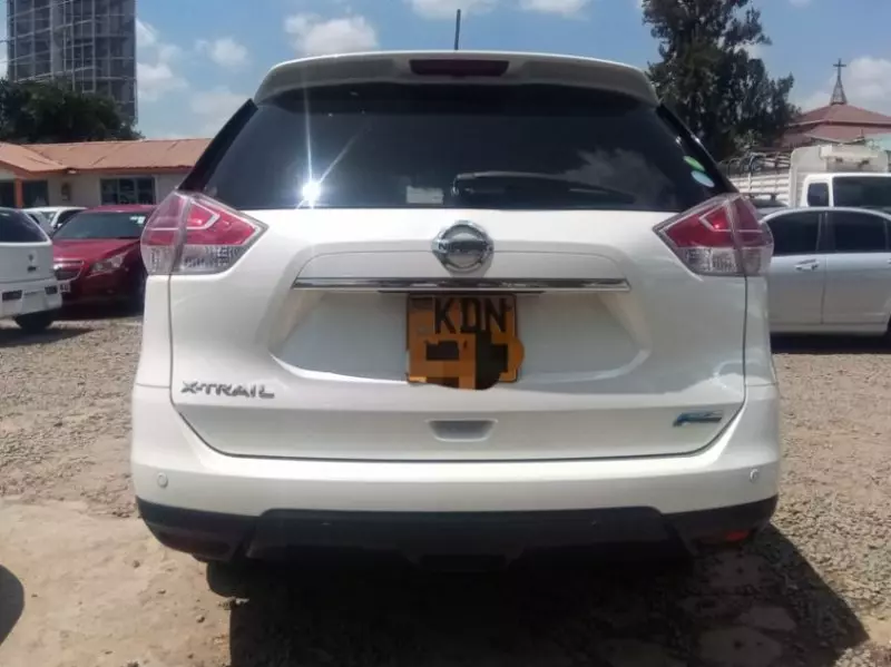 Nissan X-Trail   - 2016