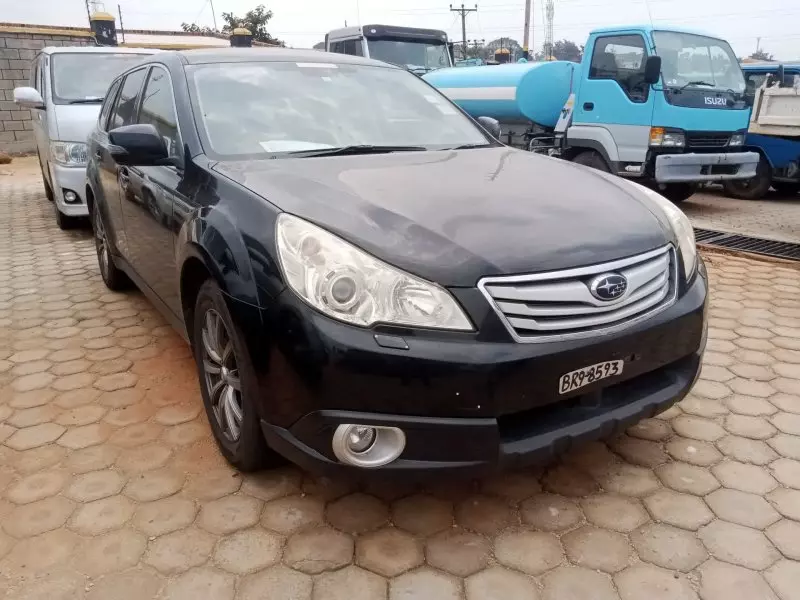 Subaru Outback   - 2012