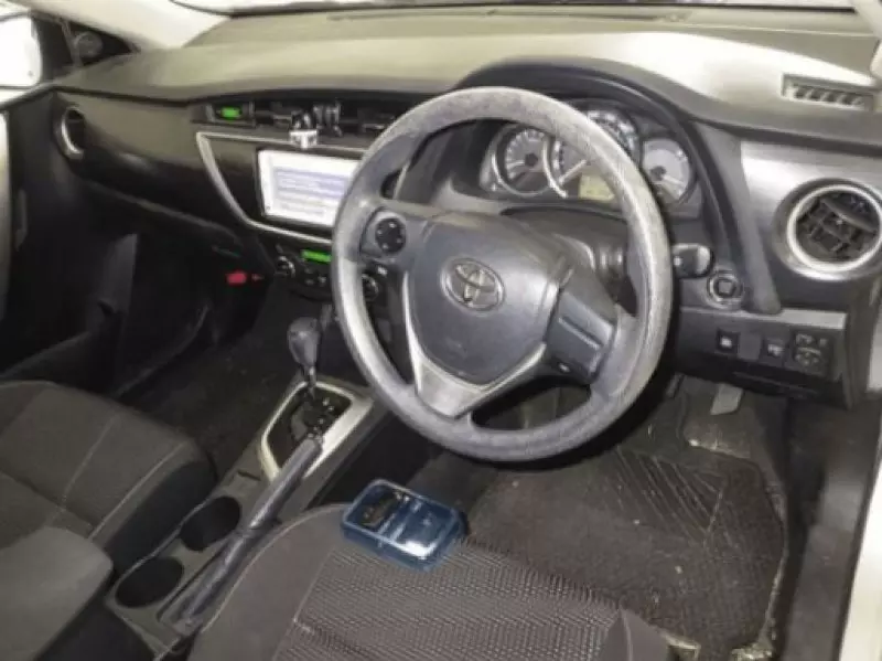 Toyota Fielder    - 2012