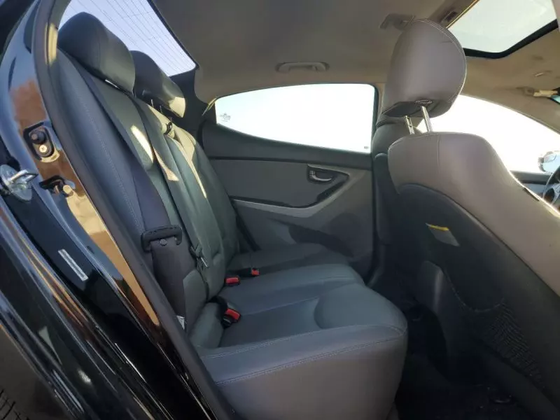 Hyundai Elantra   - 2014