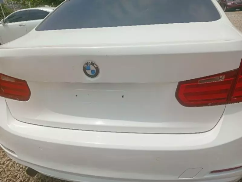 BMW 320i   - 2013