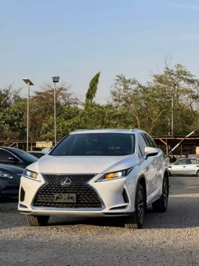 Lexus RX   - 2021