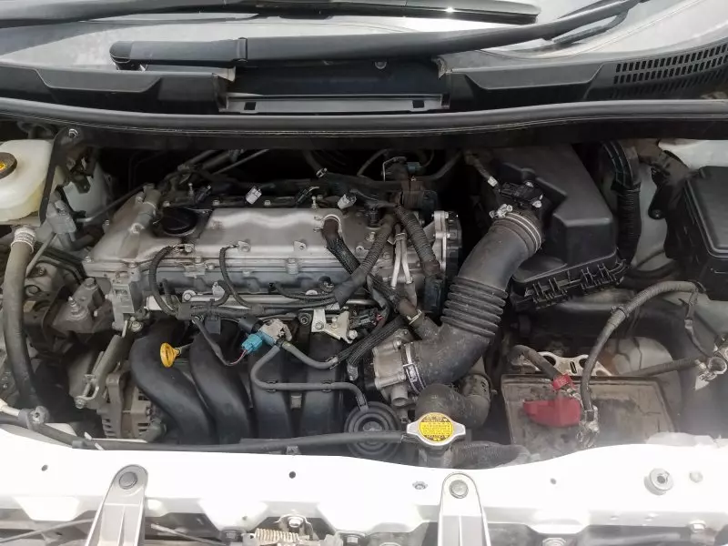 Toyota Noah   - 2012