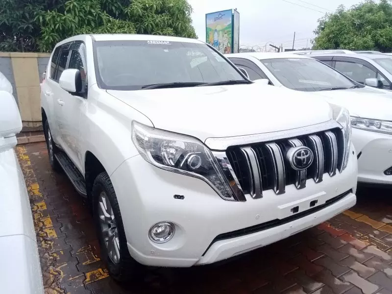 Toyota Landcruiser Prado   - 2017