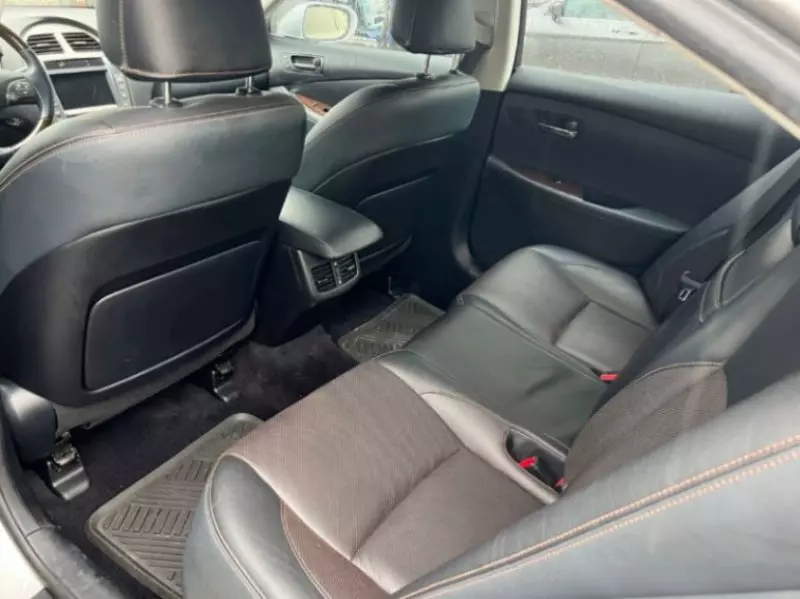 Lexus ES 330   - 2010