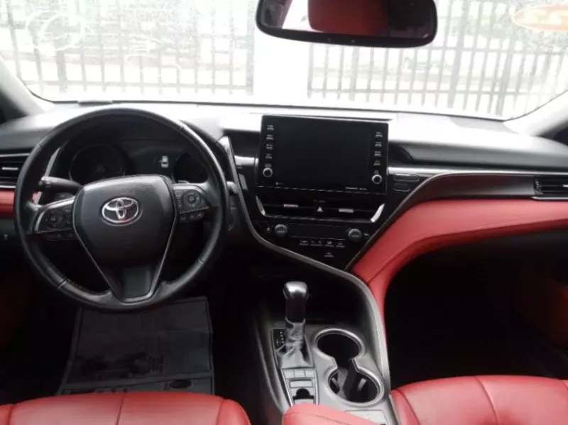 Toyota Camry   - 2022