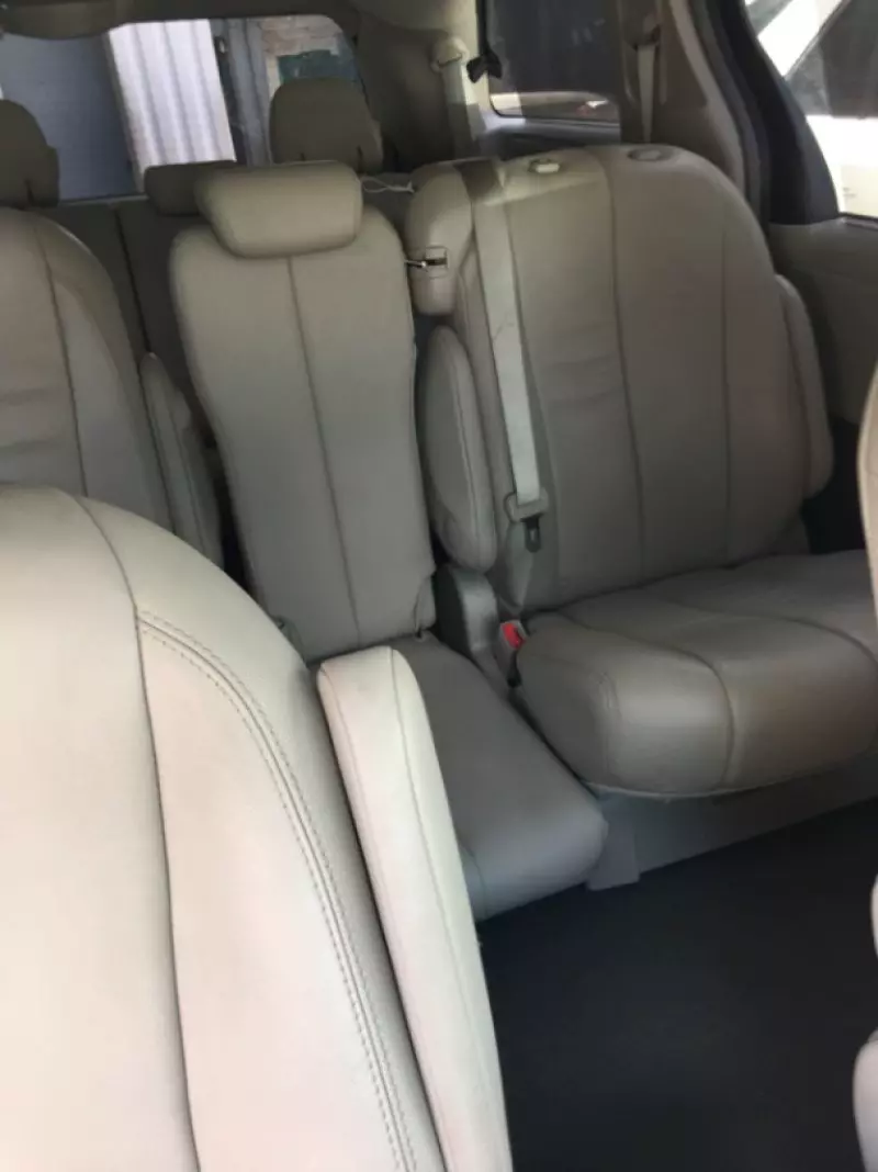 Toyota Sienna   - 2013