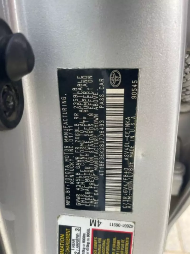 Toyota Camry   - 2011