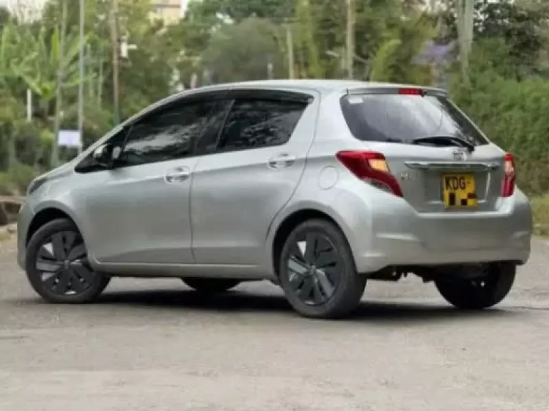 Toyota Vitz   - 2014