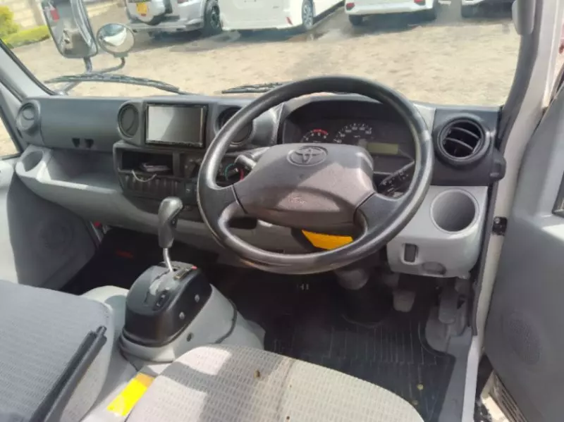Toyota Dyna   - 2015