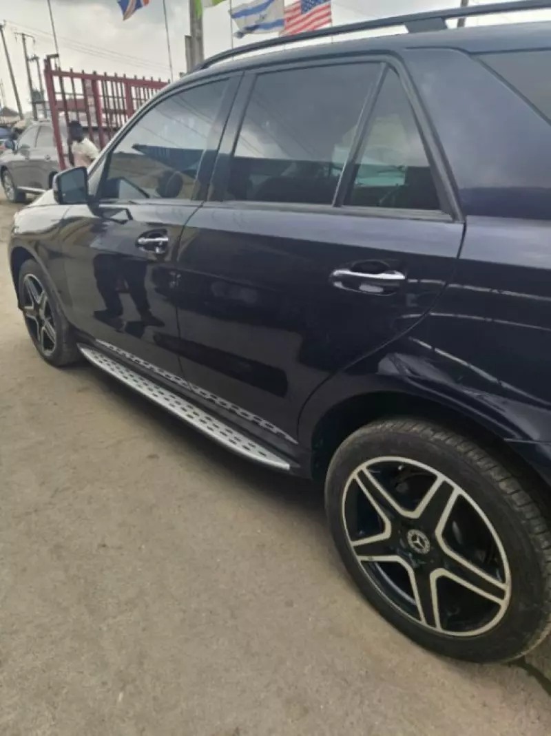 Mercedes-Benz GLE 400