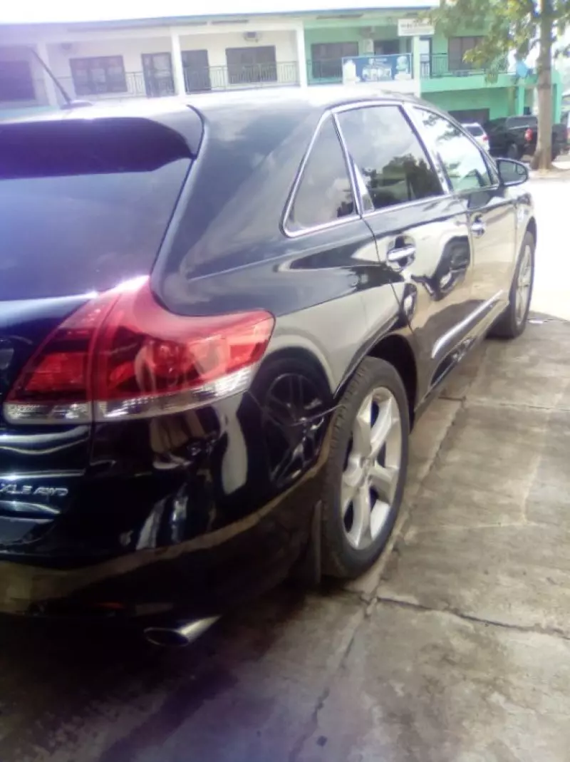 Toyota Venza   - 2013