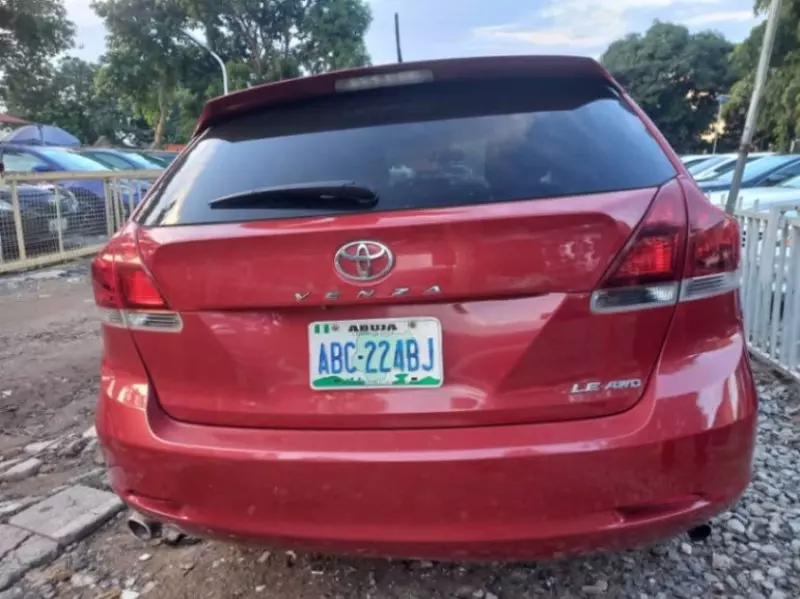 Toyota Venza   - 2013