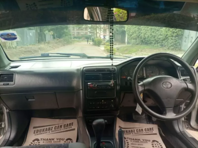 Toyota Carina   - 2000