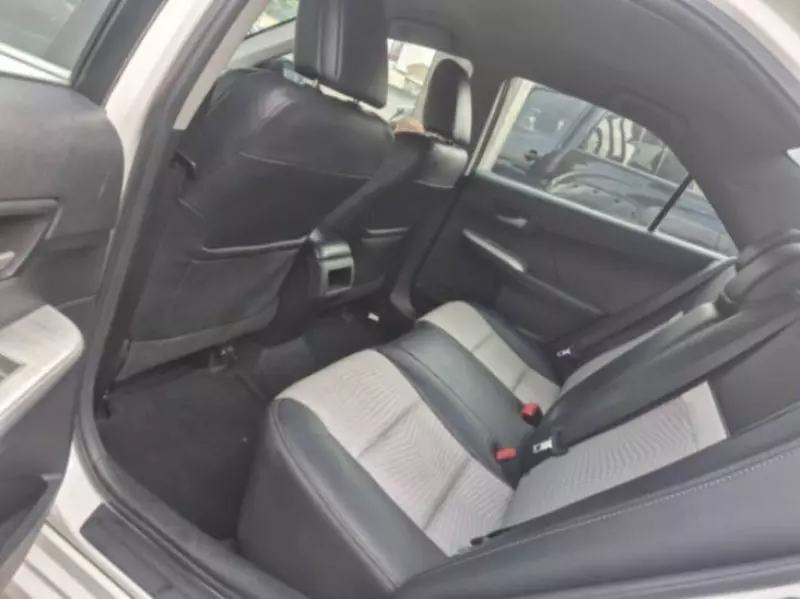 Toyota Camry   - 2014