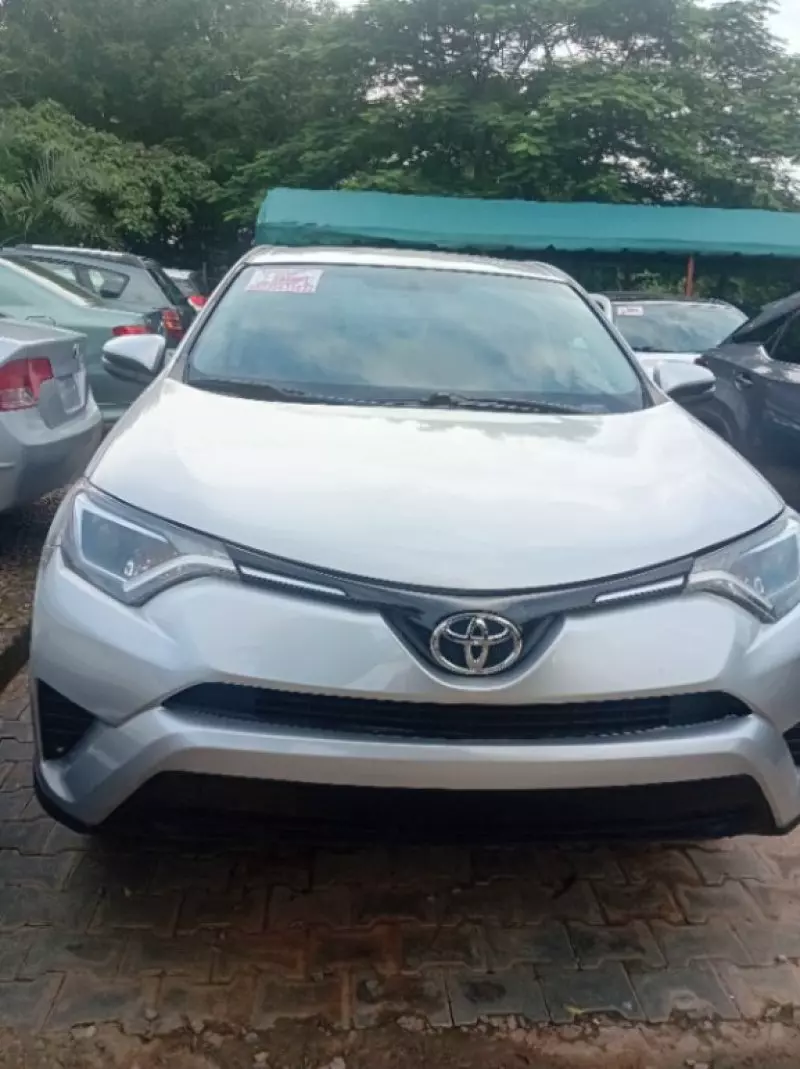 Toyota RAV4   - 2014