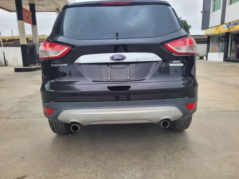 Ford Escape   - 2014