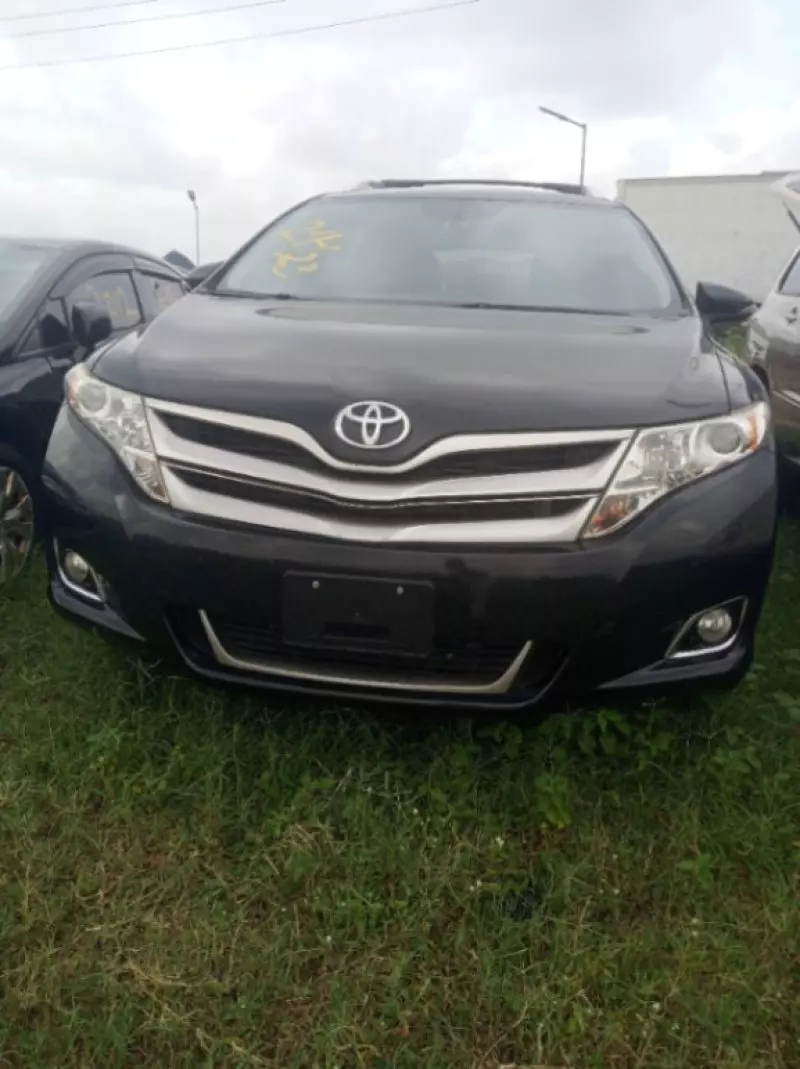 Toyota Venza   - 2013
