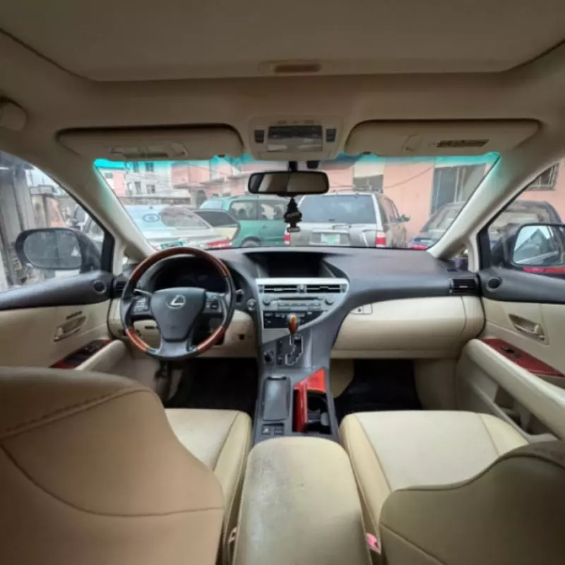 Toyota Lexus RX 450h   - 2010