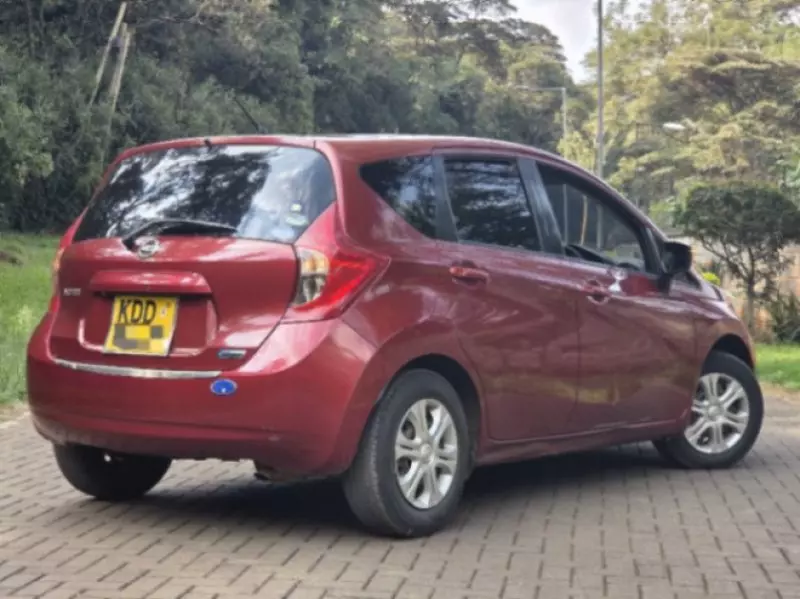 Nissan Note   - 2015