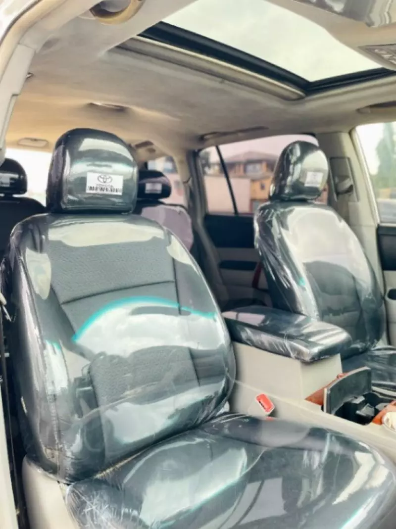 Toyota Highlander   - 2013