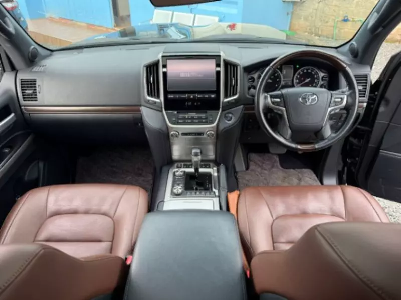 Toyota Landcruiser ZX   - 2018