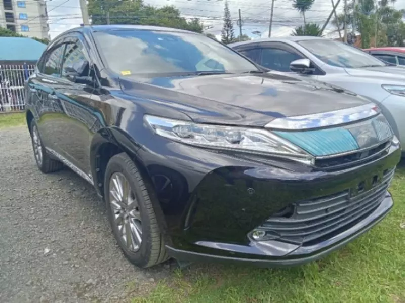 Toyota Harrier   - 2018