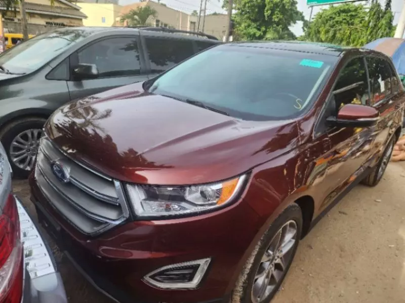 Ford Edge   - 2015