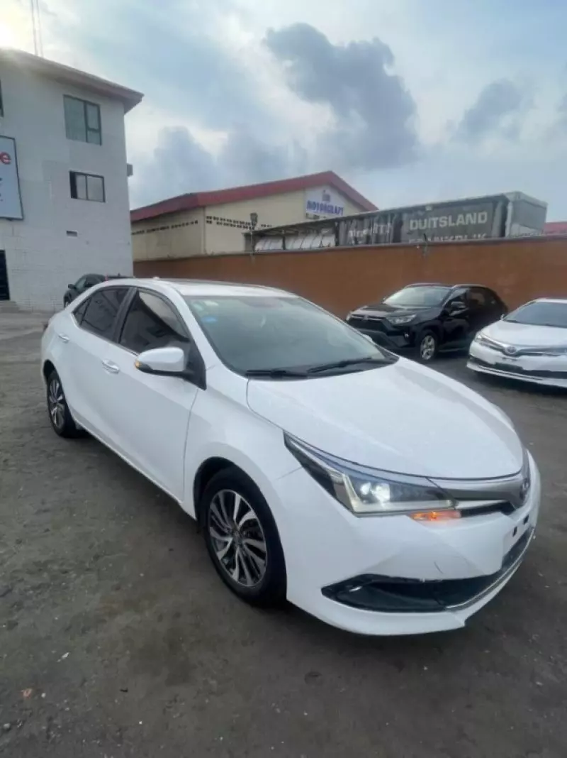 Toyota Corolla   - 2018