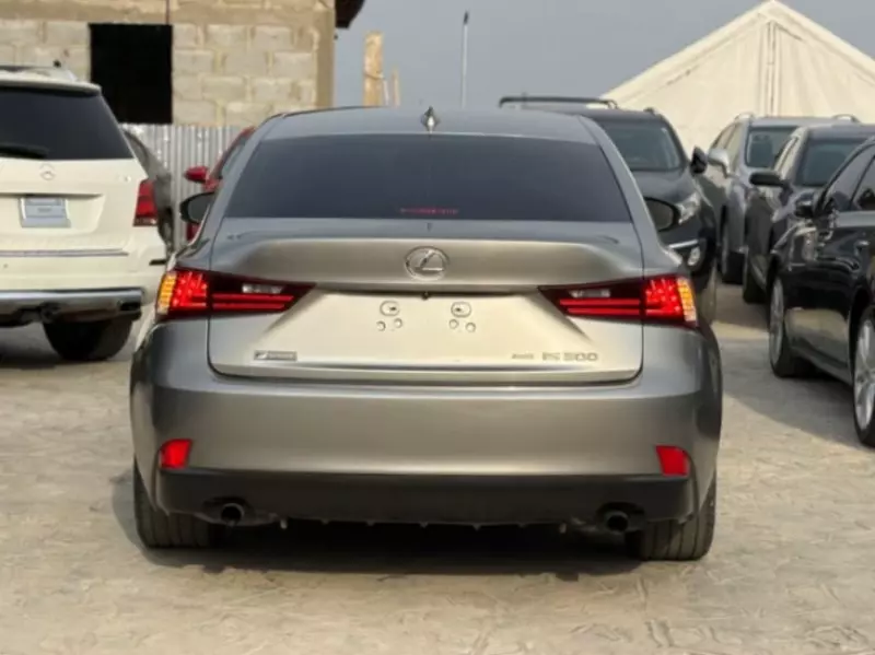 Lexus IS 300   - 2016