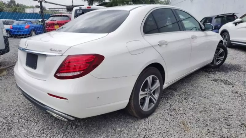 Mercedes-Benz E-class - 2018