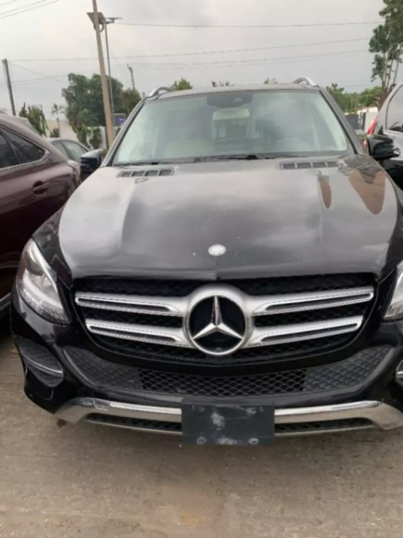 Mercedes-Benz GLE-Class   - 2016