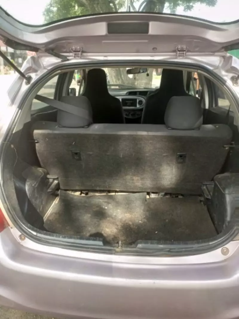 Toyota Vitz   - 2012