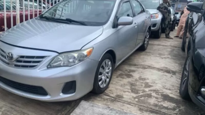 Toyota Corolla   - 2013