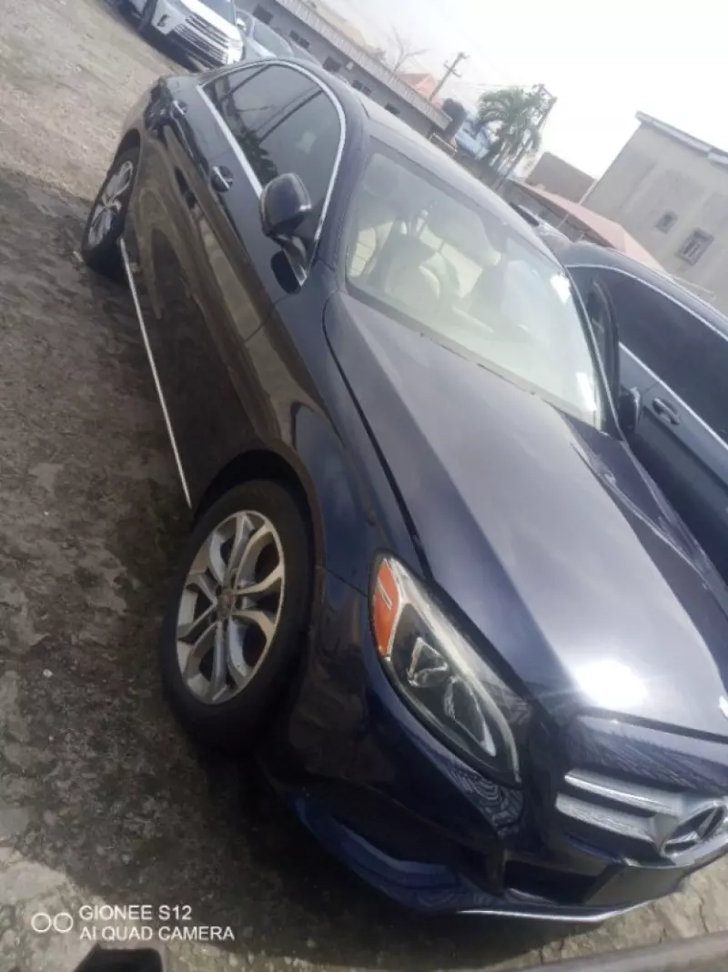Mercedes-Benz C 300   - 2015