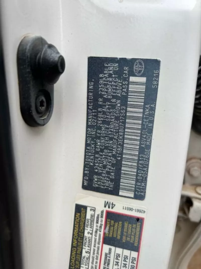 Toyota Camry   - 2011