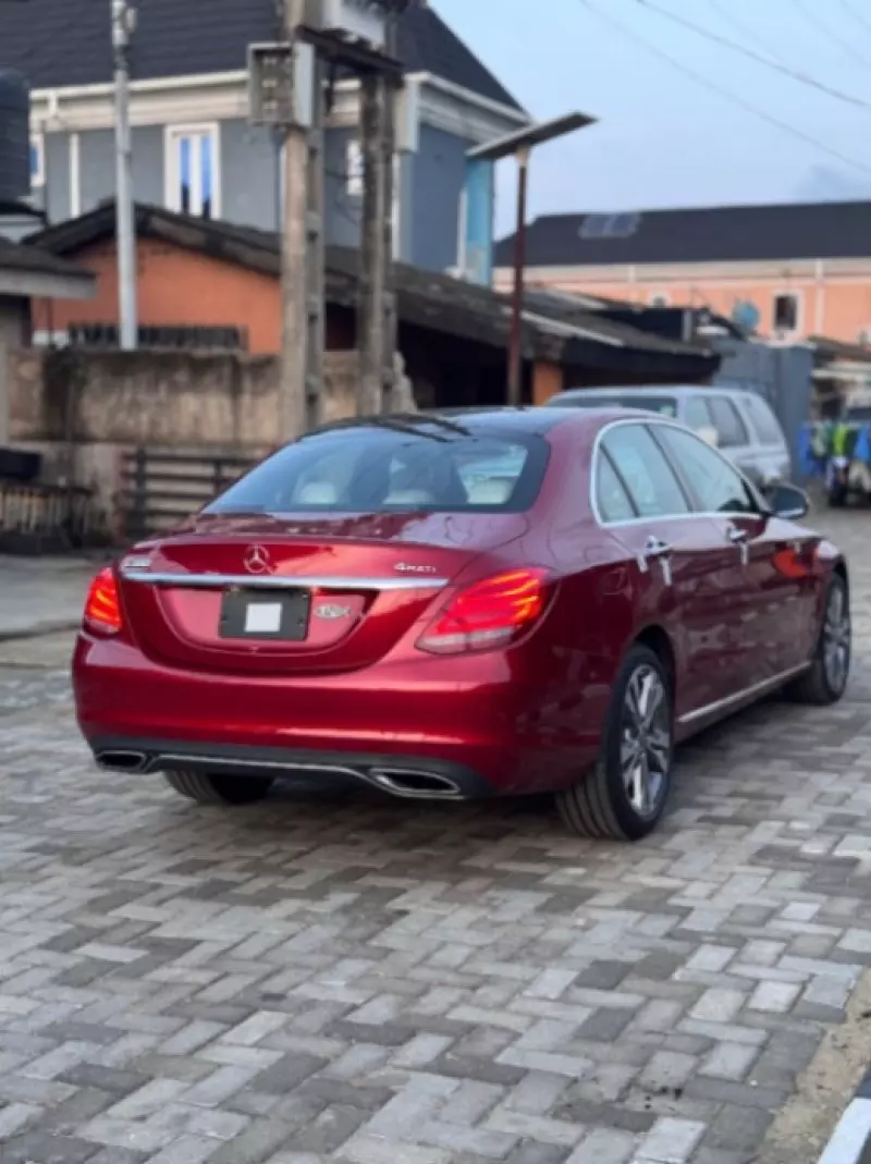 Mercedes-Benz C 300   - 2018