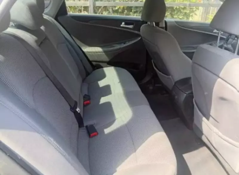 Hyundai Sonata   - 2013