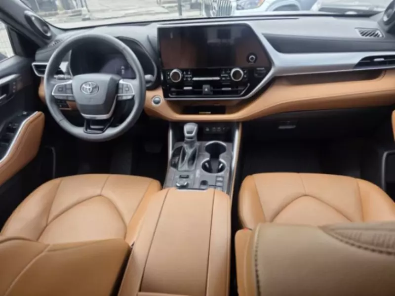 Toyota Highlander - 2024