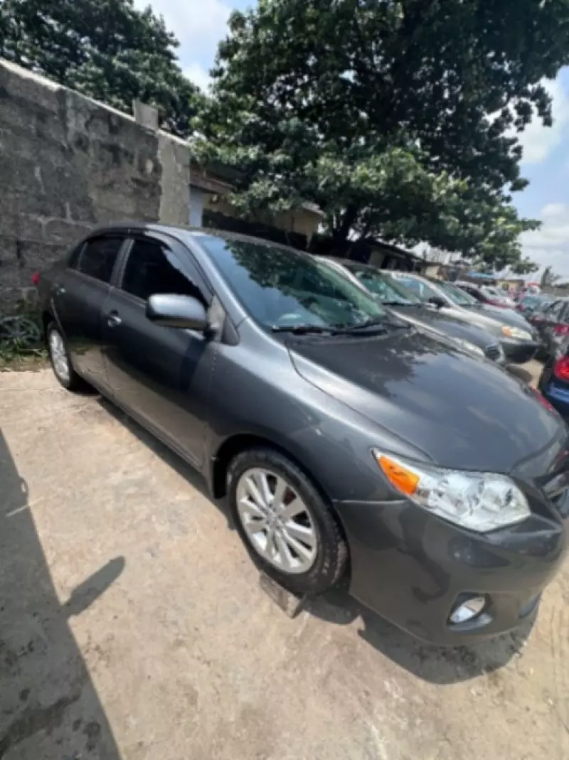 Toyota Corolla   - 2013