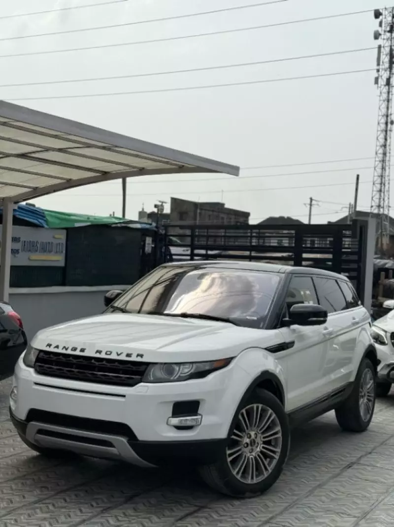 Land Rover Range Rover Evoque   - 2012