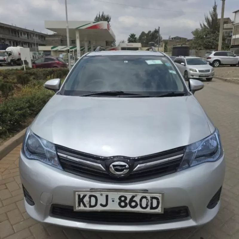 Toyota Fielder    - 2015