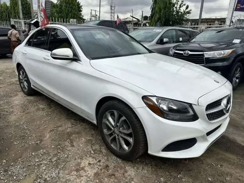 Mercedes-Benz C 300   - 2016