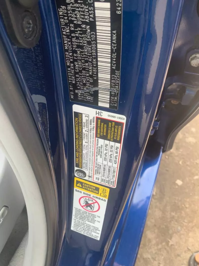 Toyota Camry   - 2009