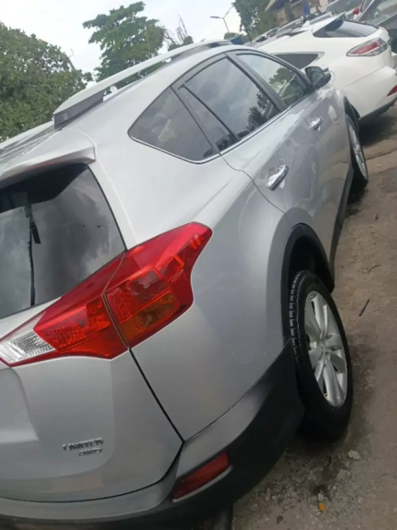 Toyota Rav4   - 2014