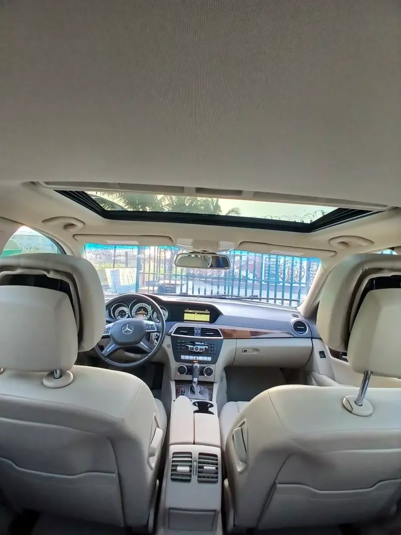 Mercedes-Benz C 300   - 2012
