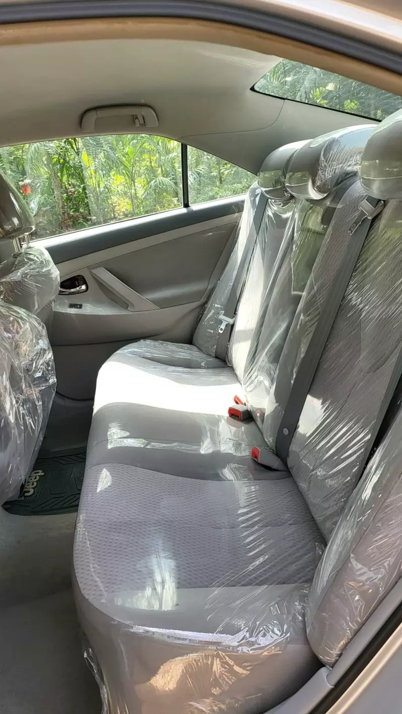 Toyota Camry   - 2011