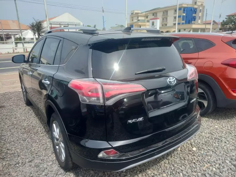 Toyota Rav4   - 2018