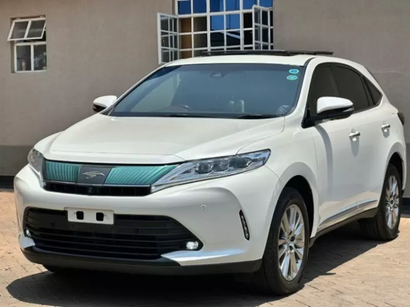 Toyota Harrier   - 2019
