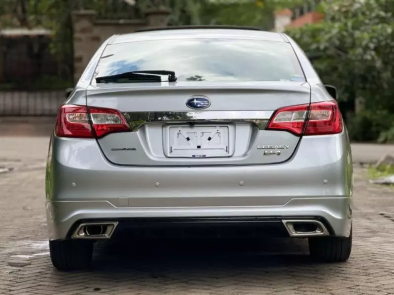 Subaru Legacy B4   - 2017